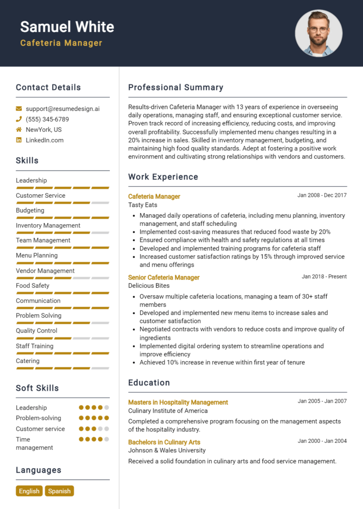 Cafeteria Manager Resume Example